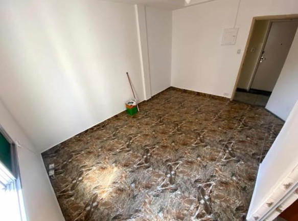 Imagem Kitnet com 1 Quarto à Venda, 25 m² em Guilhermina - Praia Grande Imagem Kitnet com 1 Quarto à Venda, 25 m² em Guilhermina - Praia Grande