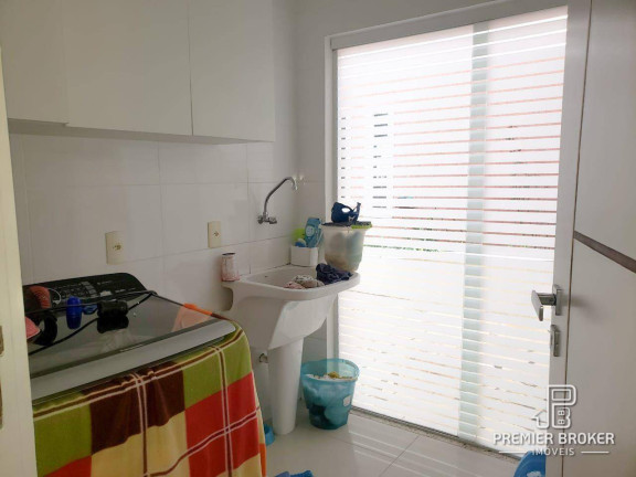 Imagem Casa com 4 Quartos à Venda, 225 m² em Quebra Frascos - Teresópolis Imagem Casa com 4 Quartos à Venda, 225 m² em Quebra Frascos - Teresópolis