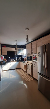 Imagem Sobrado com 2 Quartos à Venda, 133 m² em Santa Regina - Camboriú