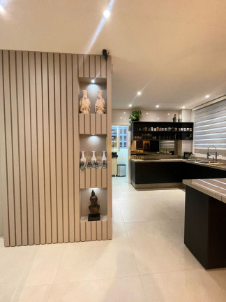 Imagem Apartamento com 3 Quartos à Venda, 115 m² em Pioneiros - Balneário Camboriú Imagem Apartamento com 3 Quartos à Venda, 115 m² em Pioneiros - Balneário Camboriú