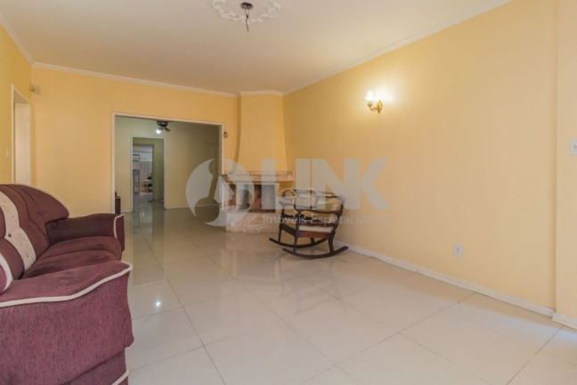 Imagem Casa com 3 Quartos à Venda, 180 m² em Sarandi - Porto Alegre Imagem Casa com 3 Quartos à Venda, 180 m² em Sarandi - Porto Alegre