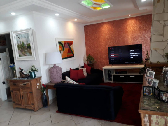 Imagem Casa com 3 Quartos à Venda, 300 m² em Vila Helena - Atibaia Imagem Casa com 3 Quartos à Venda, 300 m² em Vila Helena - Atibaia
