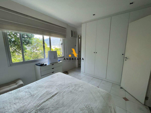 Imagem Apartamento com 4 Quartos à Venda, 235 m² em Lagoa - Rio De Janeiro Imagem Apartamento com 4 Quartos à Venda, 235 m² em Lagoa - Rio De Janeiro
