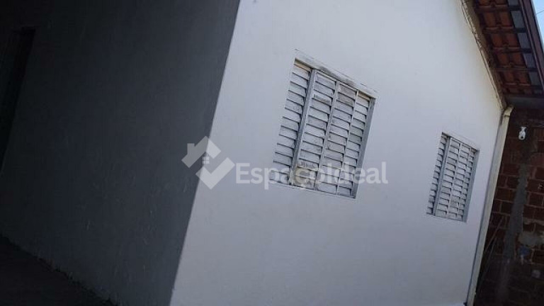 Imagem Casa com 3 Quartos à Venda, 122 m² em Núcleo Habitacional Luis Zillo - Lençóis Paulista Imagem Casa com 3 Quartos à Venda, 122 m² em Núcleo Habitacional Luis Zillo - Lençóis Paulista
