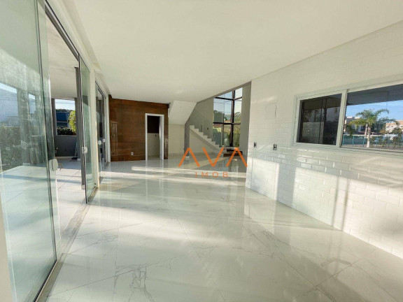 Imagem Casa com 3 Quartos à Venda, 212 m² em Rio Vermelho - Florianópolis Imagem Casa com 3 Quartos à Venda, 212 m² em Rio Vermelho - Florianópolis