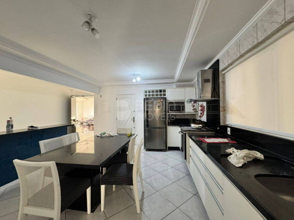 Imagem Apartamento com 3 Quartos à Venda, 192 m² em Centro - Balneário Camboriú Imagem Apartamento com 3 Quartos à Venda, 192 m² em Centro - Balneário Camboriú