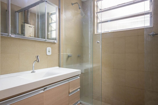 Imagem Imóvel com 2 Quartos à Venda, 124 m² em Copacabana - Rio De Janeiro Imagem Imóvel com 2 Quartos à Venda, 124 m² em Copacabana - Rio De Janeiro