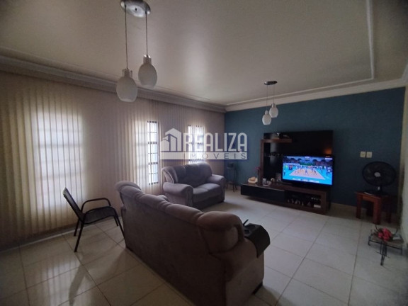 Imagem Casa com 3 Quartos à Venda, 300 m² em Boa Vista - Uberaba Imagem Casa com 3 Quartos à Venda, 300 m² em Boa Vista - Uberaba