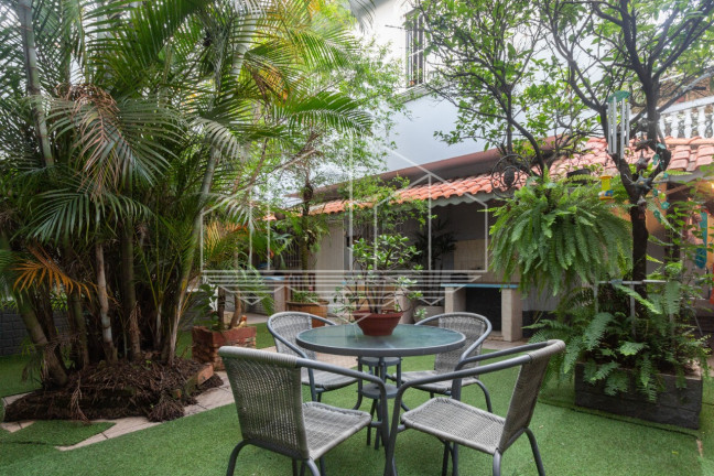 Imagem Casa com 3 Quartos à Venda, 332 m² em Jardim Europa - São Paulo