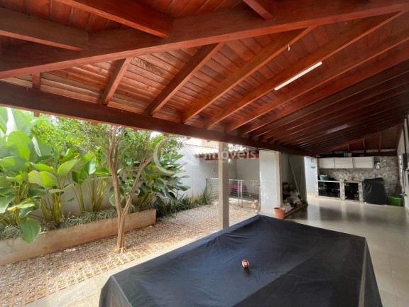 Imagem Casa com 3 Quartos à Venda, 295 m² em Jardim Tijuca - Campo Grande Imagem Casa com 3 Quartos à Venda, 295 m² em Jardim Tijuca - Campo Grande
