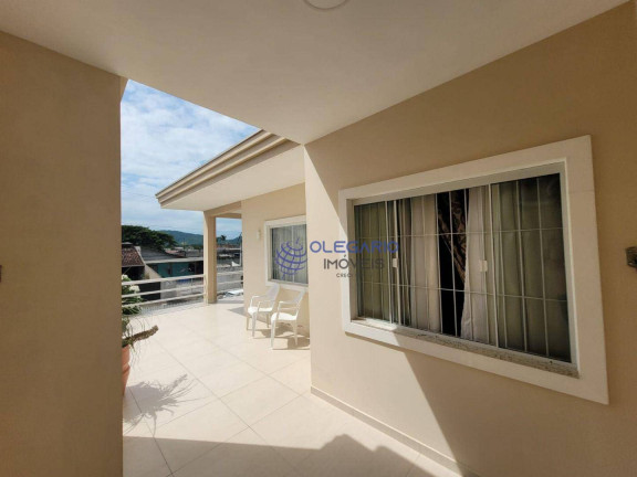 Imagem Sobrado com 4 Quartos à Venda, 233 m² em Armação - Penha Imagem Sobrado com 4 Quartos à Venda, 233 m² em Armação - Penha