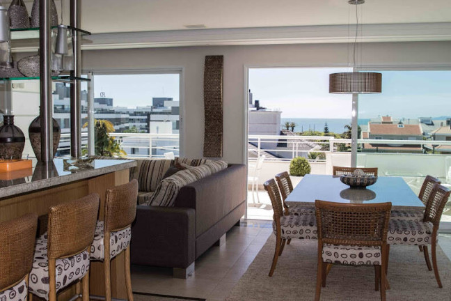 Imagem Cobertura com 3 Quartos para Temporada, 262 m² em Jurerê Internacional - Florianópolis