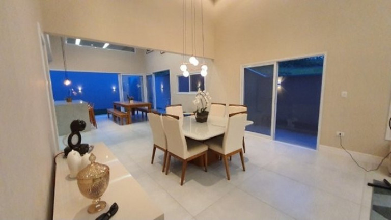 Imagem Casa com 3 Quartos à Venda, 200 m² em Recanto Dos Eucaliptos - São José Dos Campos Imagem Casa com 3 Quartos à Venda, 200 m² em Recanto Dos Eucaliptos - São José Dos Campos