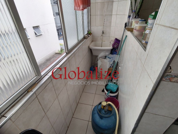 Imagem Imóvel com 2 Quartos à Venda, 75 m² em Encruzilhada - Santos Imagem Imóvel com 2 Quartos à Venda, 75 m² em Encruzilhada - Santos