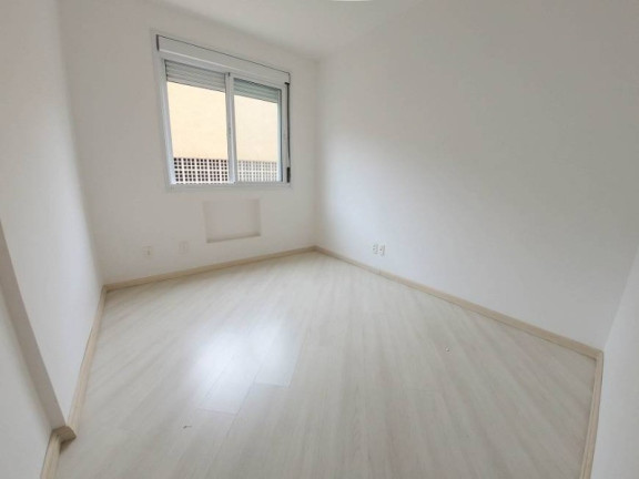 Imagem Apartamento com 2 Quartos à Venda, 63 m² em Passo Da Areia - Porto Alegre