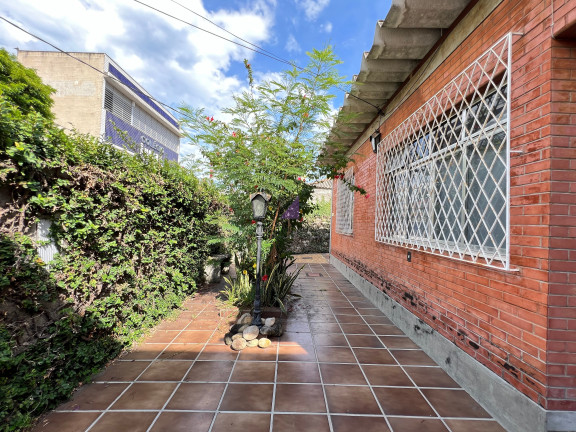 Imagem Casa com 3 Quartos à Venda, 360 m² em Higienópolis - Rio De Janeiro Imagem Casa com 3 Quartos à Venda, 360 m² em Higienópolis - Rio De Janeiro