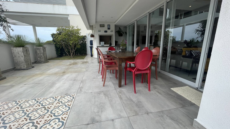 Imagem Apartamento com 4 Quartos à Venda, 240 m² em Canasvieiras - Florianópolis