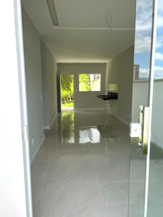 Imagem Casa com 3 Quartos à Venda, 220 m² em Dona Augusta - Cariacica Imagem Casa com 3 Quartos à Venda, 220 m² em Dona Augusta - Cariacica