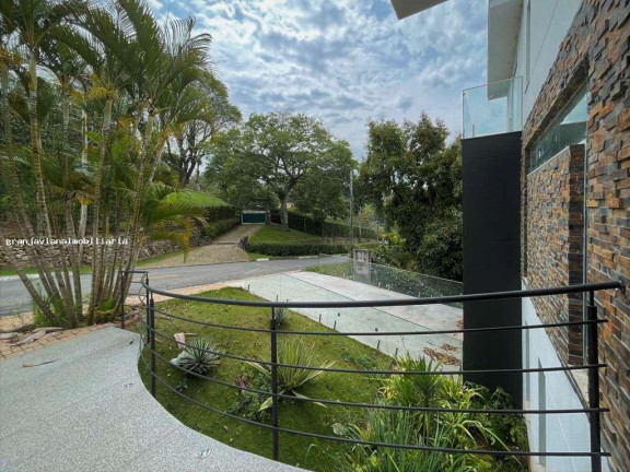Imagem Casa à Venda, em Chácara Dos Lagos - Carapicuíba Imagem Casa à Venda, em Chácara Dos Lagos - Carapicuíba
