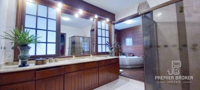 Imagem Casa com 4 Quartos à Venda, 200 m² em Albuquerque - Teresópolis Imagem Casa com 4 Quartos à Venda, 200 m² em Albuquerque - Teresópolis