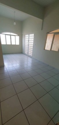 Imagem Casa com 3 Quartos à Venda, 300 m² em Cristo Rei - Várzea Grande Imagem Casa com 3 Quartos à Venda, 300 m² em Cristo Rei - Várzea Grande