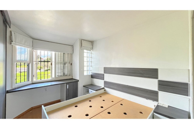 Imagem Casa com 3 Quartos à Venda, em Aberta Dos Morros - Porto Alegre Imagem Casa com 3 Quartos à Venda, em Aberta Dos Morros - Porto Alegre