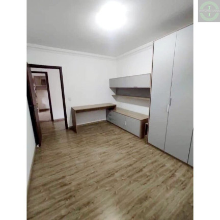Imagem Casa com 5 Quartos à Venda, 166 m² em Nova Rússia - Ponta Grossa Imagem Casa com 5 Quartos à Venda, 166 m² em Nova Rússia - Ponta Grossa