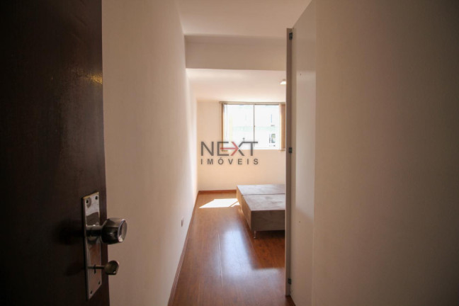 Imagem Apartamento com 2 Quartos à Venda, 60 m² em Centro - Curitiba