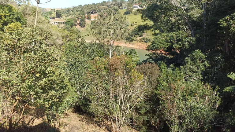 Imagem Chácara com 3 Quartos à Venda, 200 m² em Canaã I - Jambeiro Imagem Chácara com 3 Quartos à Venda, 200 m² em Canaã I - Jambeiro