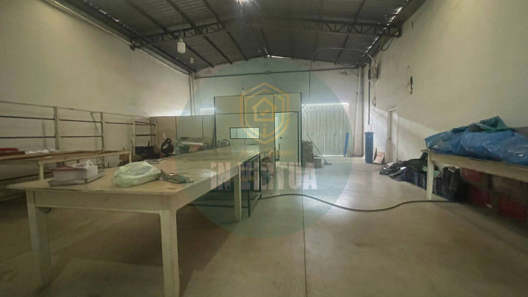 Galpão à Venda, 260 m² em Jardim Paulista - Cuiabá