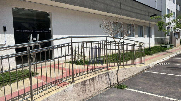Apartamento com 2 Quartos à Venda, 40 m² em Jardim Itaqui - Campo Largo