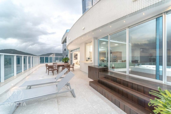 Imagem Cobertura com 6 Quartos à Venda, 740 m² em Barra Sul - Balneário Camboriú Imagem Cobertura com 6 Quartos à Venda, 740 m² em Barra Sul - Balneário Camboriú