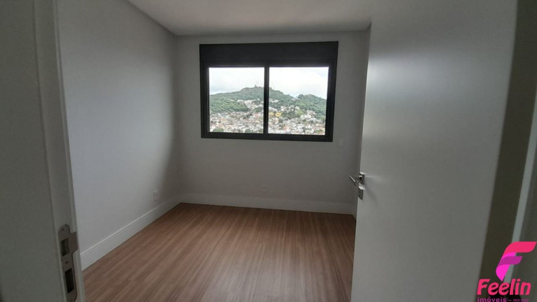 Imagem Apartamento com 3 Quartos à Venda, 123 m² em Agronômica - Florianópolis Imagem Apartamento com 3 Quartos à Venda, 123 m² em Agronômica - Florianópolis