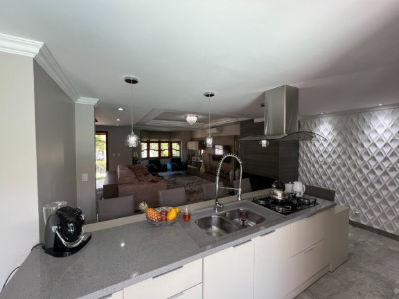 Imagem Casa com 3 Quartos à Venda, em Moinhos De Vento - Canoas Imagem Casa com 3 Quartos à Venda, em Moinhos De Vento - Canoas