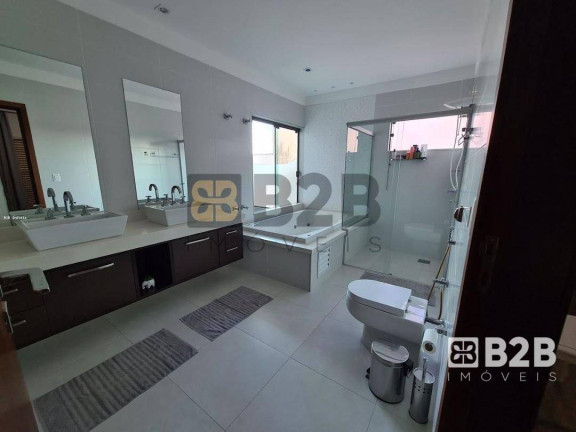 Imagem Casa com 3 Quartos à Venda, 365 m² em Chácaras Odete - Bauru Imagem Casa com 3 Quartos à Venda, 365 m² em Chácaras Odete - Bauru