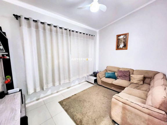 Imagem Casa com 3 Quartos à Venda, 250 m² Imagem Casa com 3 Quartos à Venda, 250 m²