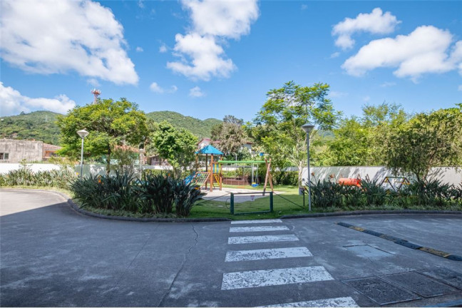 Imagem Imóvel com 2 Quartos à Venda, em Monte Verde - Florianópolis Imagem Imóvel com 2 Quartos à Venda, em Monte Verde - Florianópolis