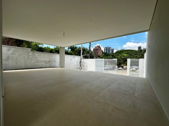 Imagem Sobrado com 4 Quartos à Venda, 327 m² em América - Joinville