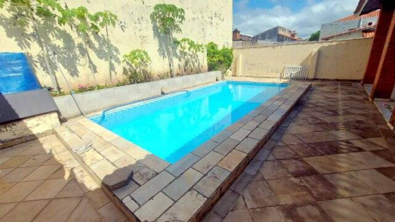 Imagem Casa com 3 Quartos à Venda, 360 m² em Stella Maris - Peruíbe Imagem Casa com 3 Quartos à Venda, 360 m² em Stella Maris - Peruíbe