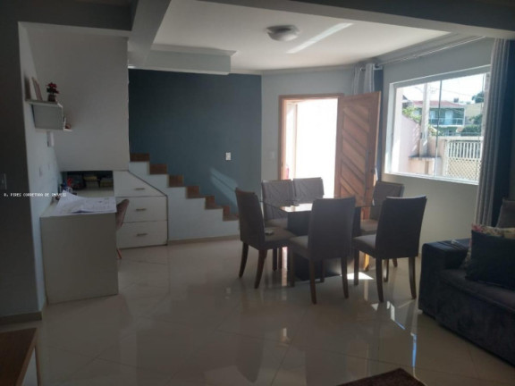 Imagem Casa com 4 Quartos à Venda, em Cidade Industrial - Curitiba Imagem Casa com 4 Quartos à Venda, em Cidade Industrial - Curitiba