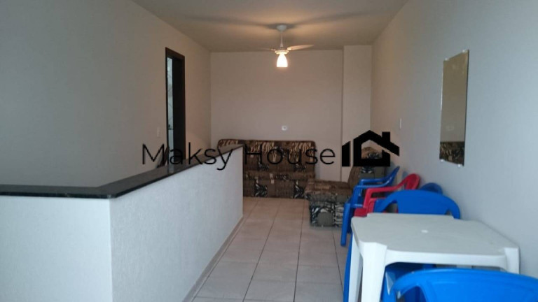 Imagem Casa com 3 Quartos para Temporada, em Centro - Guaratuba Imagem Casa com 3 Quartos para Temporada, em Centro - Guaratuba