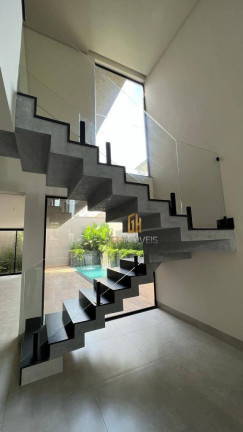 Imagem Sobrado com 4 Quartos à Venda, 277 m² em Jardins Madri - Goiânia Imagem Sobrado com 4 Quartos à Venda, 277 m² em Jardins Madri - Goiânia