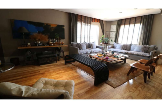 Imagem Imóvel com 4 Quartos à Venda, 271 m² em Vila Suzana - São Paulo Imagem Imóvel com 4 Quartos à Venda, 271 m² em Vila Suzana - São Paulo