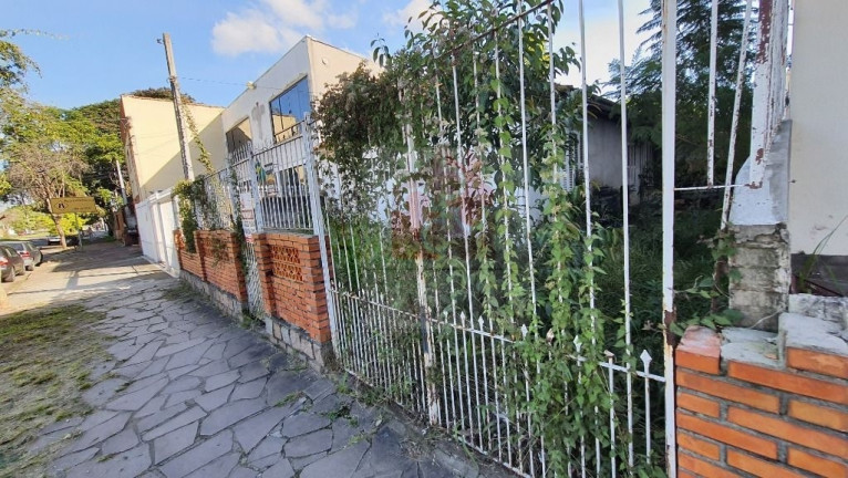 Imagem Casa com 2 Quartos à Venda, 300 m² em Sarandi - Porto Alegre Imagem Casa com 2 Quartos à Venda, 300 m² em Sarandi - Porto Alegre