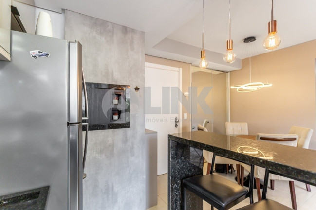 Imagem Apartamento com 3 Quartos à Venda, 75 m² em Petrópolis - Porto Alegre Imagem Apartamento com 3 Quartos à Venda, 75 m² em Petrópolis - Porto Alegre
