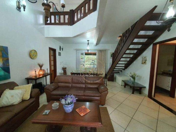 Imagem Sobrado com 5 Quartos à Venda, 249 m² em Praia Do Itamambuca - Ubatuba Imagem Sobrado com 5 Quartos à Venda, 249 m² em Praia Do Itamambuca - Ubatuba