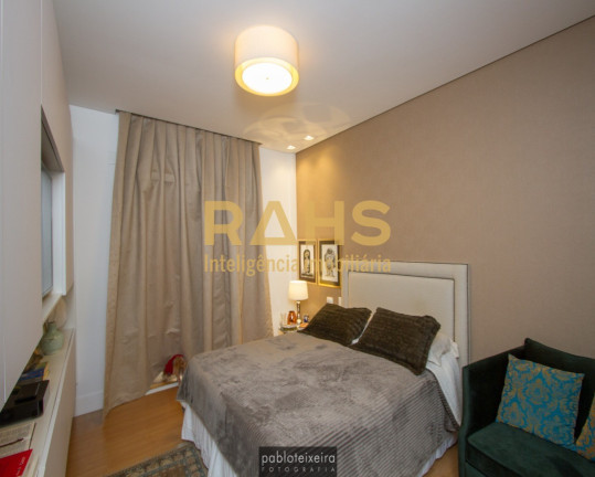 Imagem Apartamento com 3 Quartos à Venda, 223 m² em Atiradores - Joinville