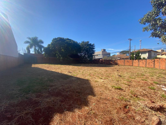 Imagem Terreno à Venda, 360 m² em Carandá Bosque - Campo Grande