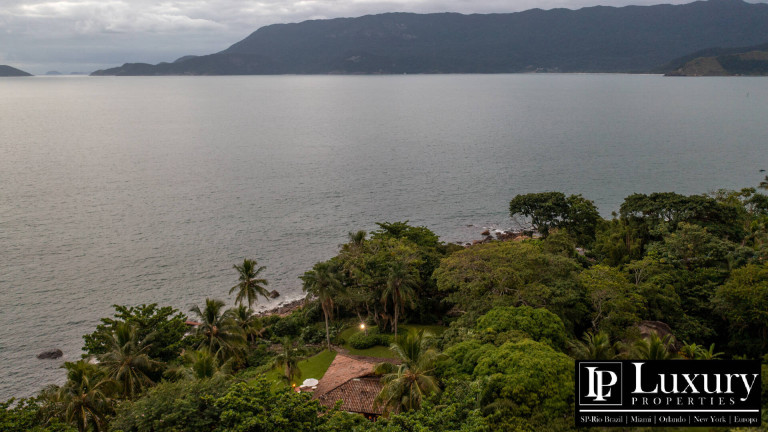 Imagem Casa de Condomínio com 4 Quartos à Venda, em Centro - Ilhabela Imagem Casa de Condomínio com 4 Quartos à Venda, em Centro - Ilhabela