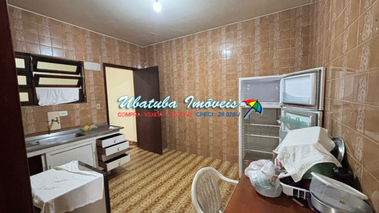 Imagem Casa com 4 Quartos à Venda, 205 m² em Centro - Ubatuba